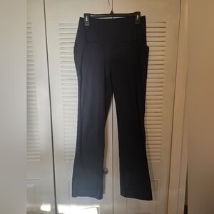 Women's Black Flare Leggings With Side Pockets